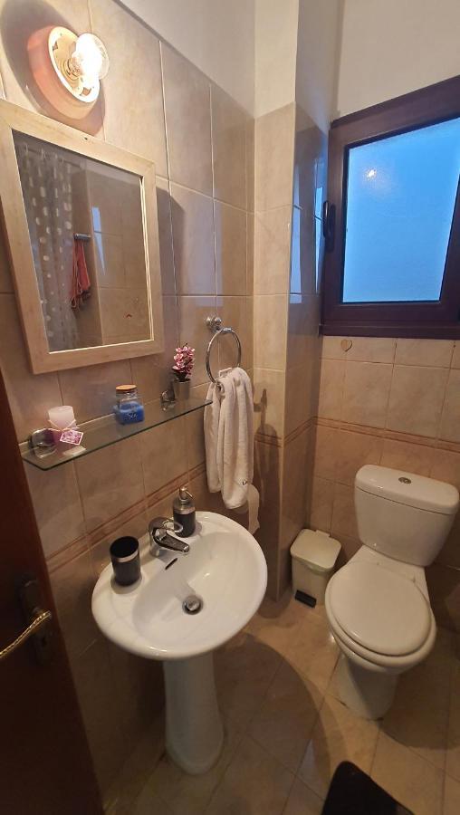 Nice Holiday Apartment Paphos Extérieur photo