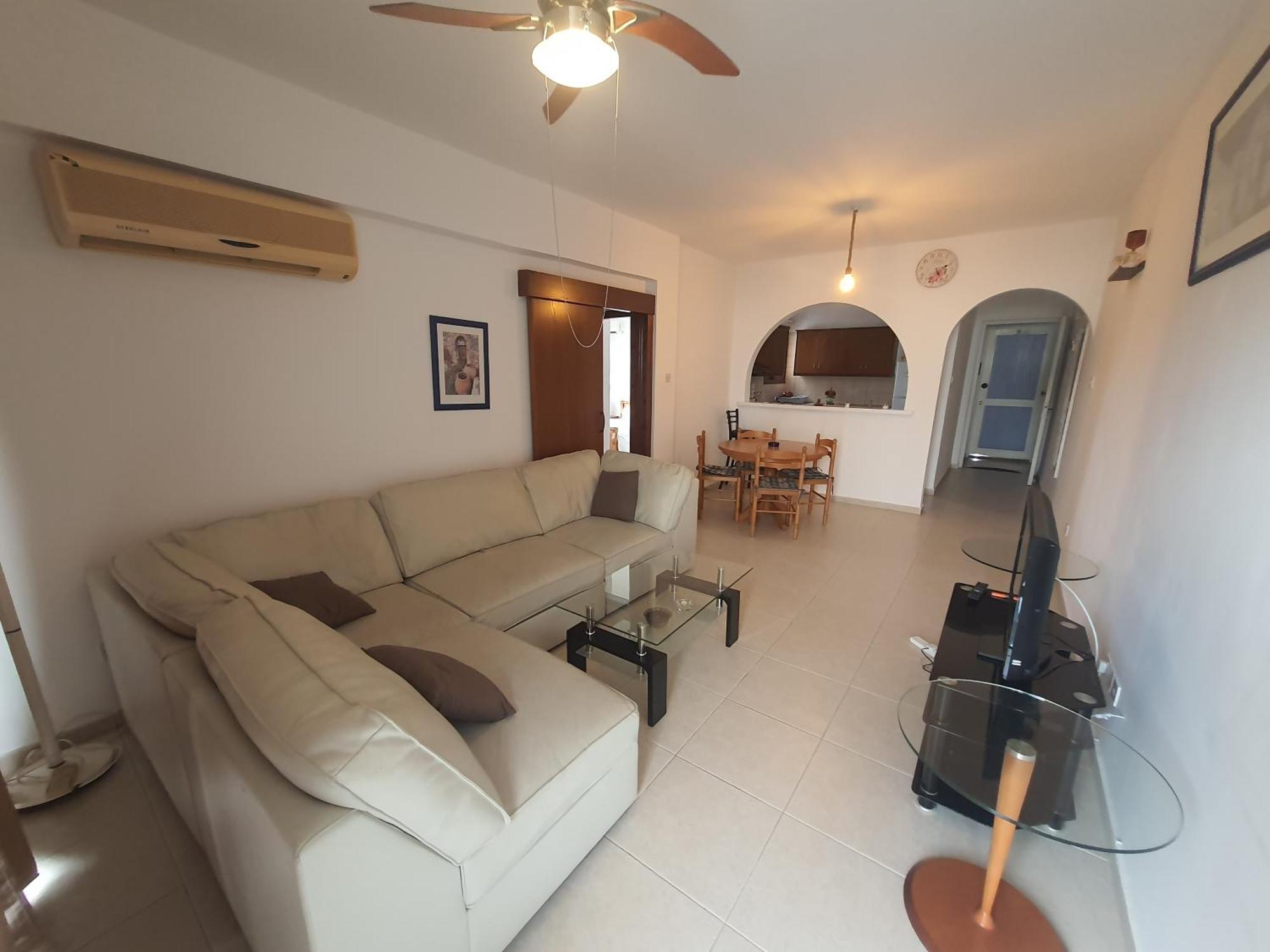 Nice Holiday Apartment Paphos Extérieur photo